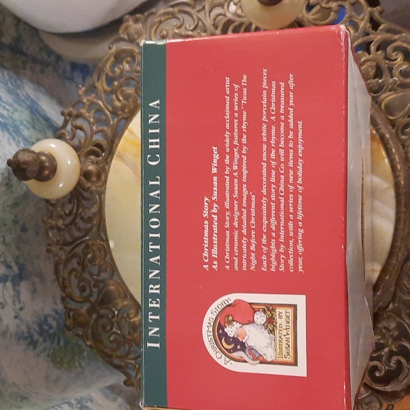 Brand NWT set of 4 "The Christmas Story" mugs illustration by Susan Winget - Picture 3 of 8